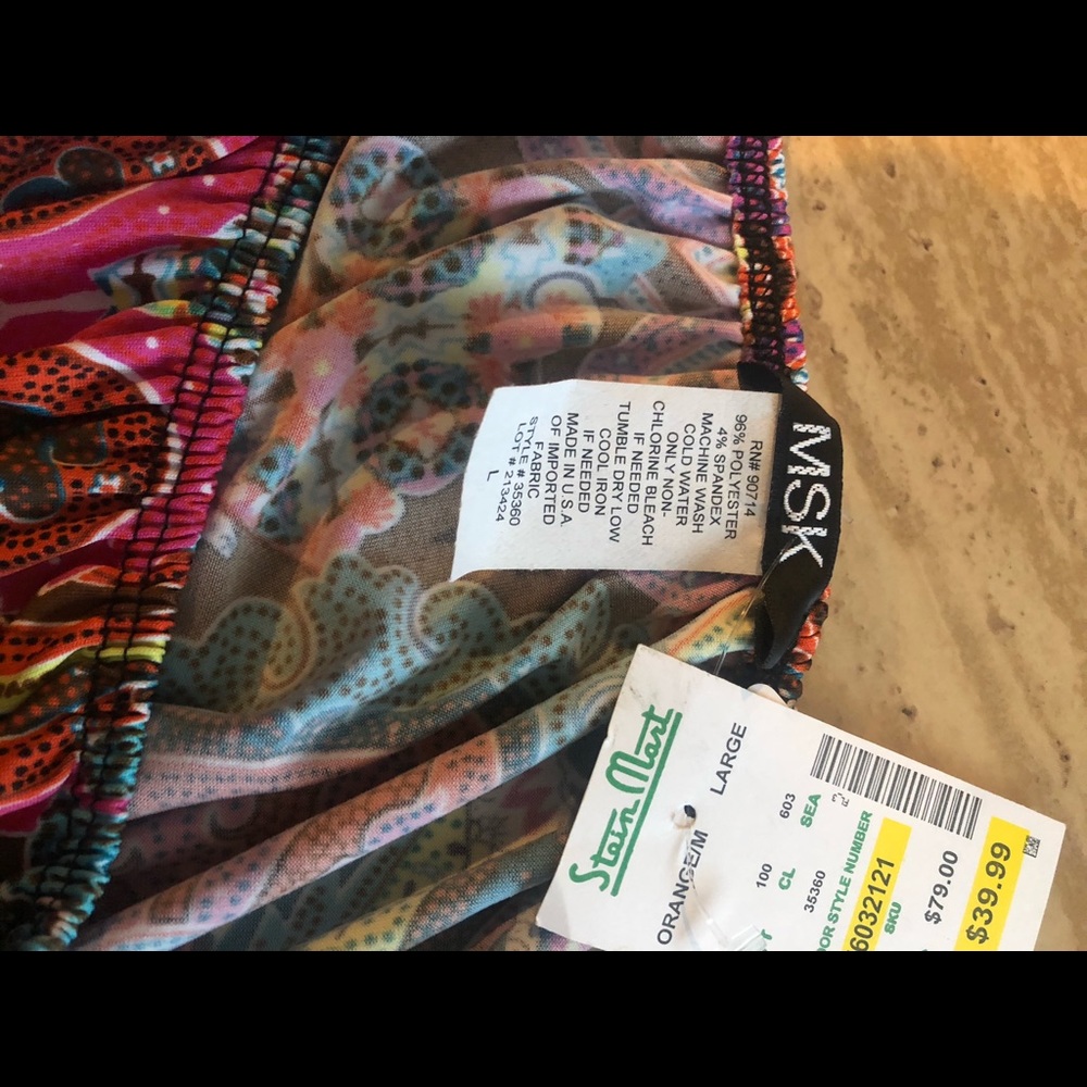 Dress - Picture 2 of 3